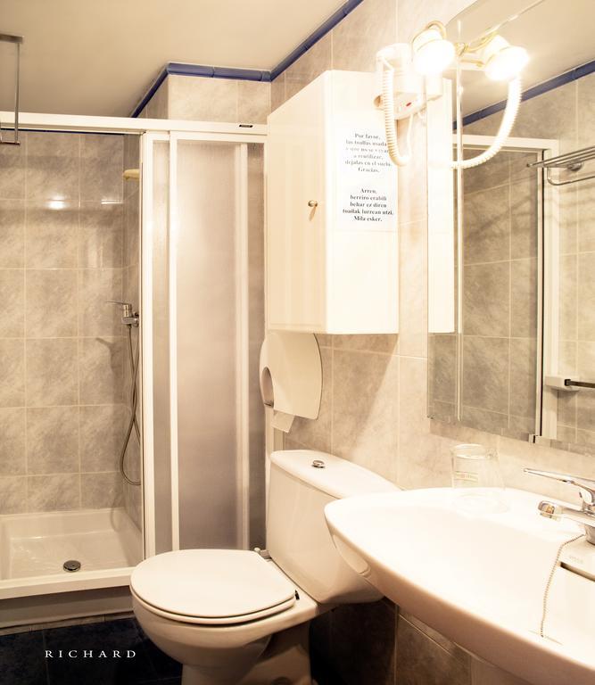Hostal Musunzar Leitza  Eksteriør billede